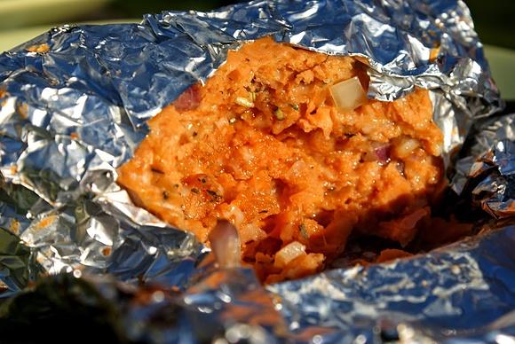 Drobiowe kotleciki bolognese z grilla lub ogniska