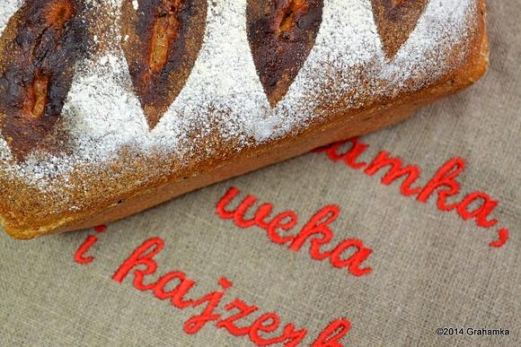 Pomidorowiec orkiszowy z czarnym sezamem