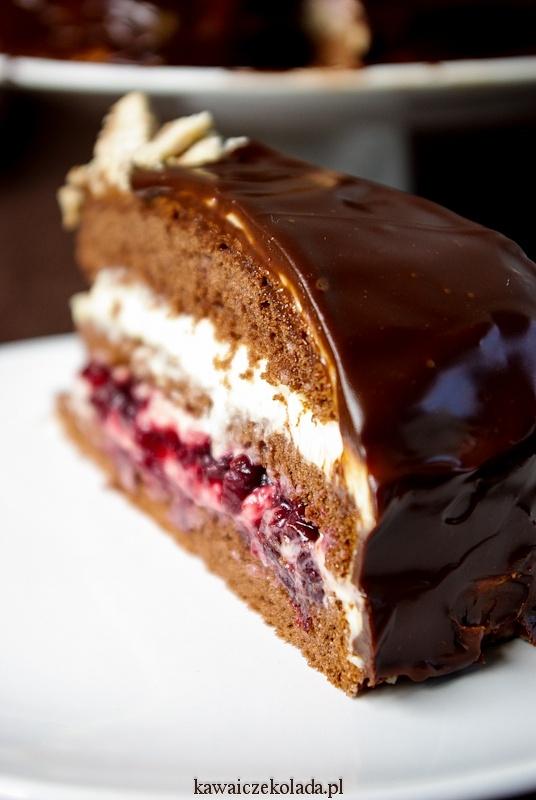 Tort czekoladowo-chałwowy