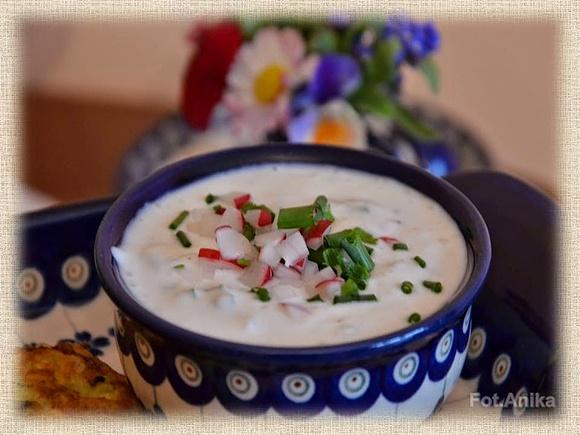Wiosenny dip jogurtowy
