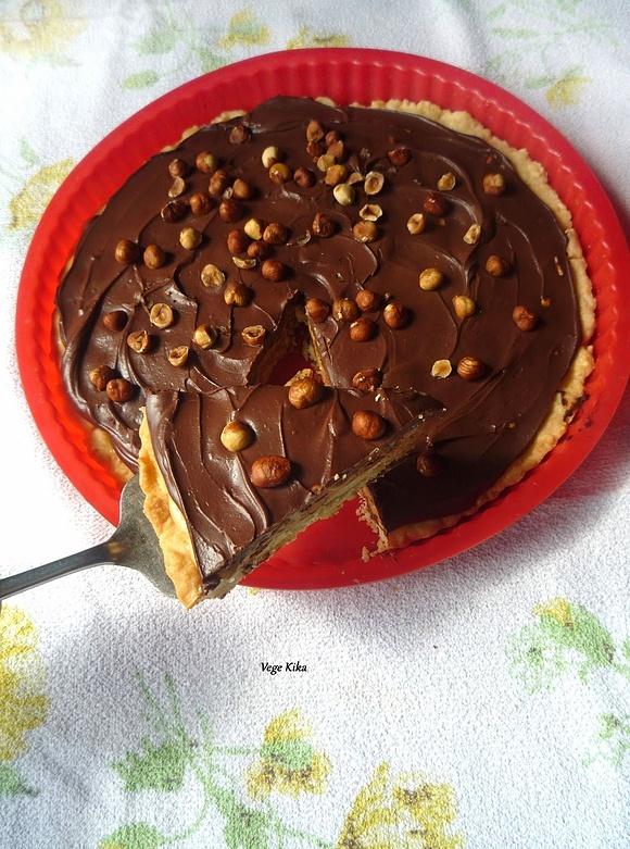 Tarta kajmakowo-czekoladowa z orzechami laskowymi