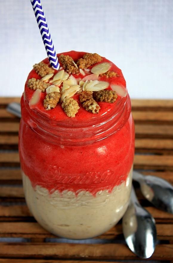 Koktajl dwuwarstwowy bananowo-truskawkowy