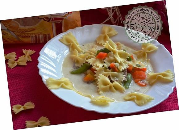 Zupa jarzynowa poroślowa