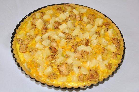 Tarta z kurczakiem i ananasem
