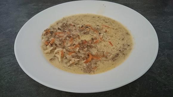 Zupa mięsno-serowa