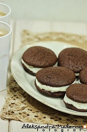 Whoopie pies - czekoladowe ciasteczka z kremem