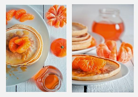 Pancakes z sosem pomarańczowym i mandarynkami