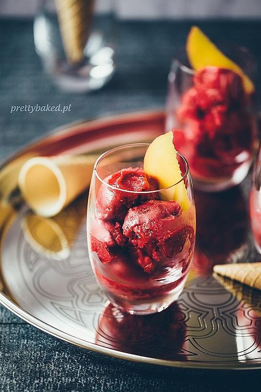 Sorbet malinowy z kandyzowanym mango