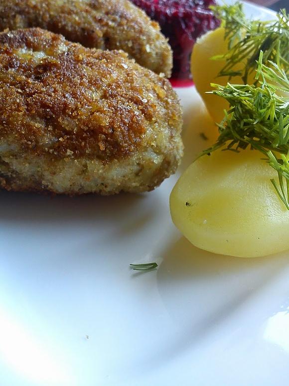 Kotlety mielone z ryżem i cebulką