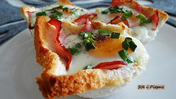 Szybkie śniadaniowe muffiny z jajkiem