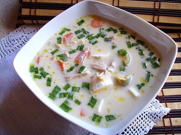 Zupa serowa z mozzarellą - pyszna i syta