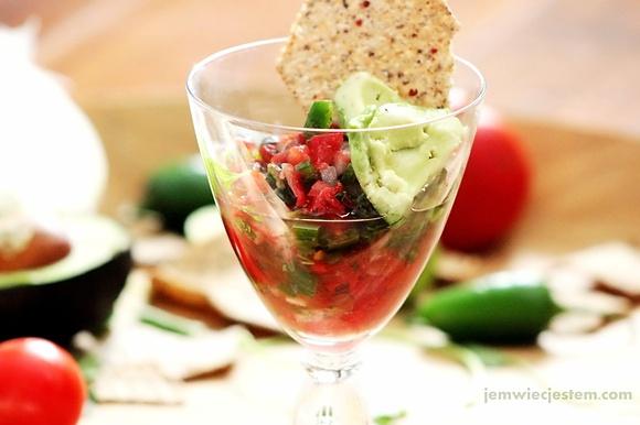 Prosta salsa meksykańska pico de gallo