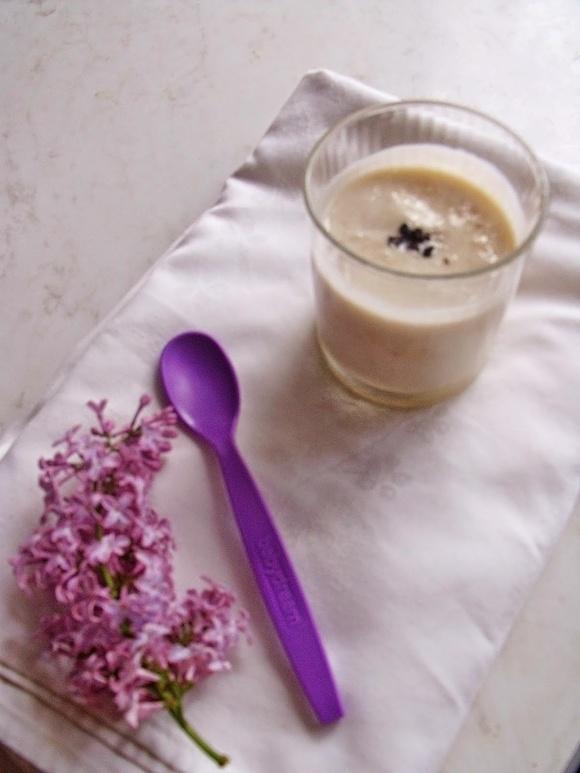 Naturalny jogurt bananowy