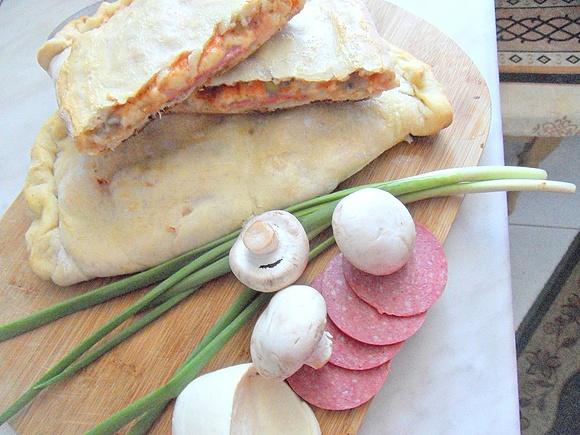 Calzone na cienkim cieście