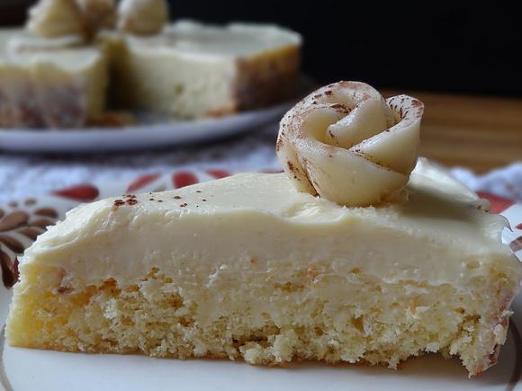 Biały tort truflowy