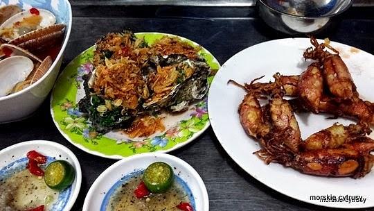 Kolacja w Hanoi wieczorem