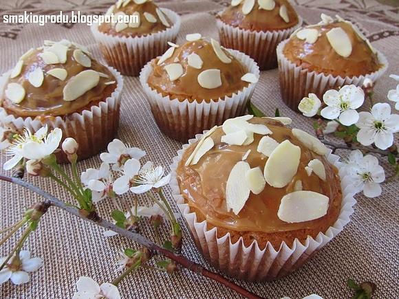 Muffinki karmelowe