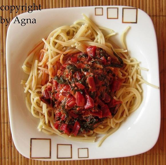 Botwinkowo-serowy sos do spaghetti
