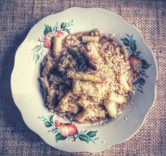 Risotto z białymi szparagami
