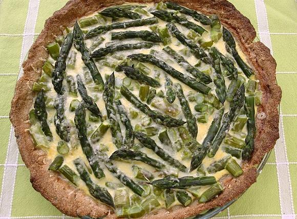 Tarta z zielonymi szparagami