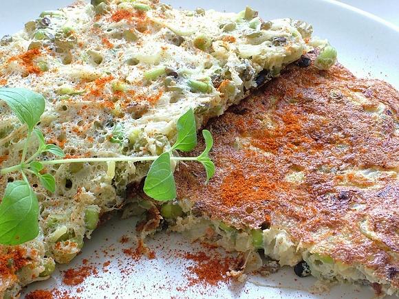 Omlet z kiełkami mung