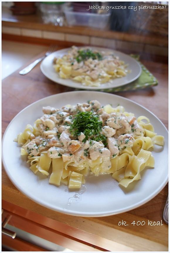 Tagliatelle z kurczakiem i borowikami