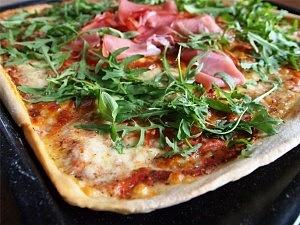 Ciasto na pizzę