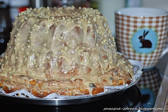 Wielkanocna baba drożdżowa puchowa