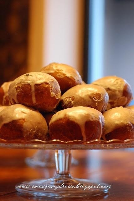 Pączki z powidłami ciotki Bronki