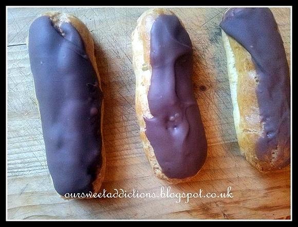Eklerki z creme pattisserie w polewie czekoladowej