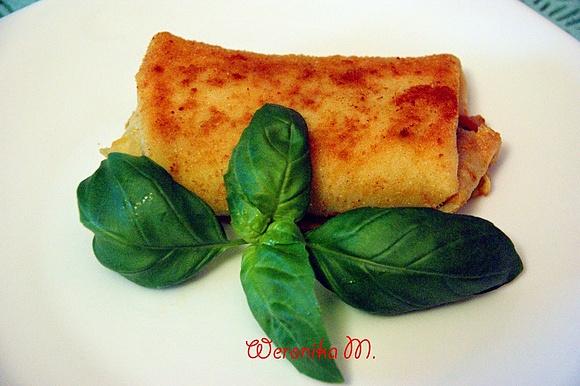Krokiety z pieczarkami pomidorami mięsem i serem mozzarella