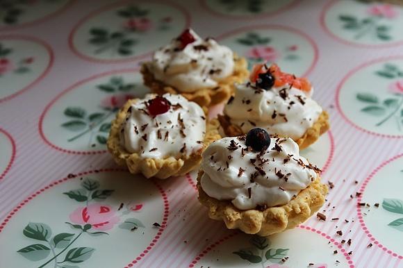 Babeczki z kremem mascarpone i galaretką pomarańczową