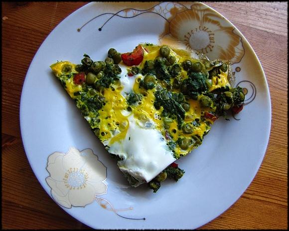 Warzywna frittata ze szpinakiem