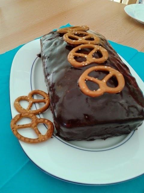 Schokoladenkuchen mit Brezel