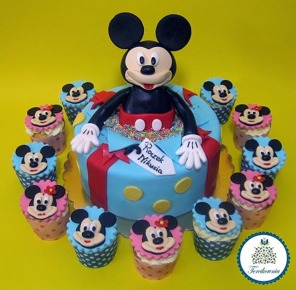 Myszka miki nikusia - urodzinowe cupcake z motywem myszki miki