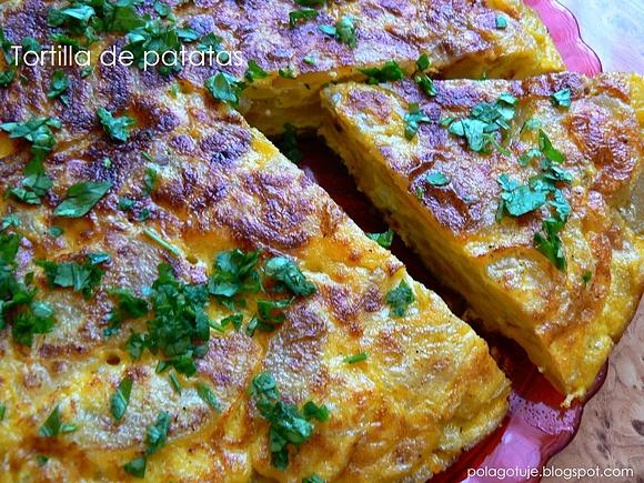 Tortilla española z ziemniaków i cebuli