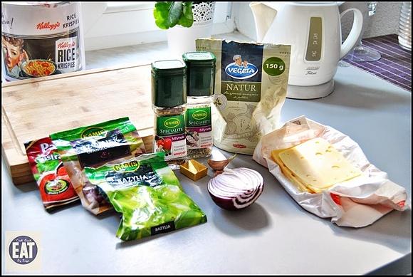 Obiad na szybko: roladki z kurczaka zapiekane z ziemniakami