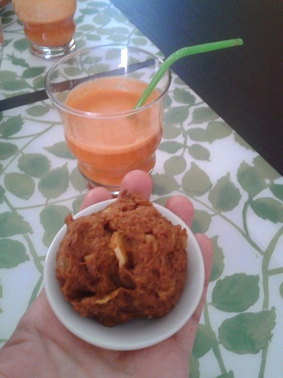 Muffiny marchewkowo-jabłkowe z wiórkami lub na tartej marchwi