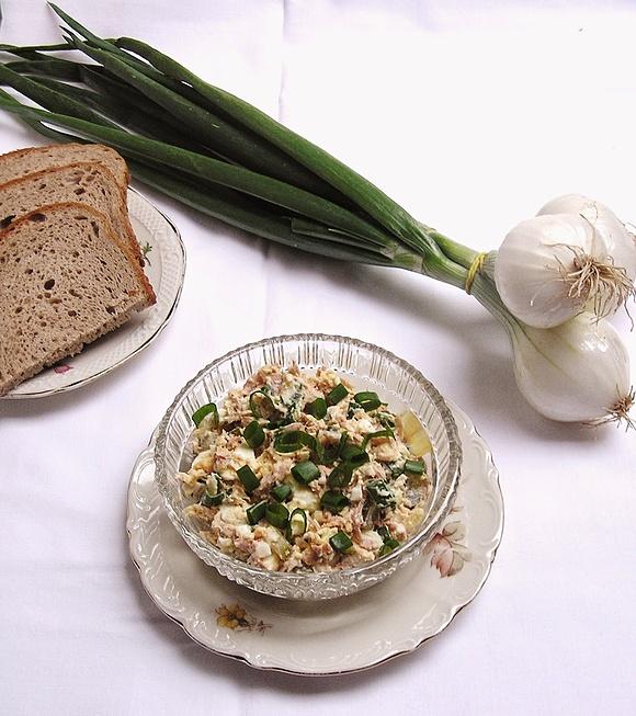 Pasta z jajek i tuńczyka