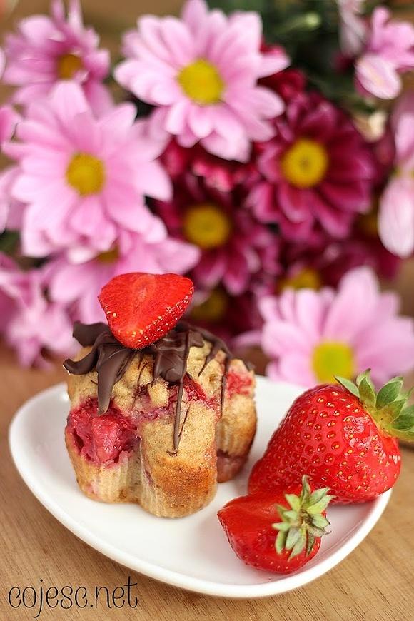 Dietetyczne muffinki truskawkowe na Dzień Dziecka