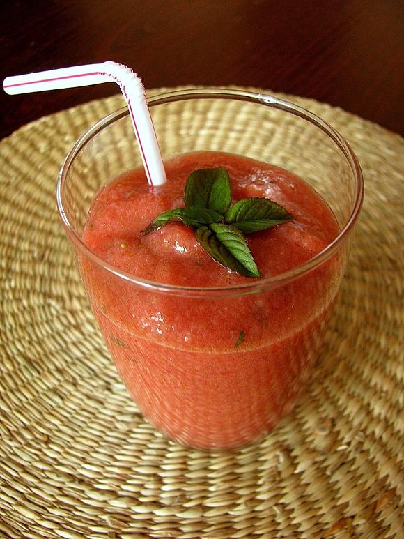 Zdrowe wiosenne smoothie z olejem lnianym
