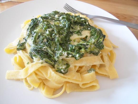 Makaron ze szpinakiem i mascarpone