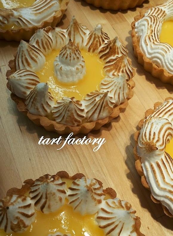 Cytrynowe tartletki ze szwajcarską bezą