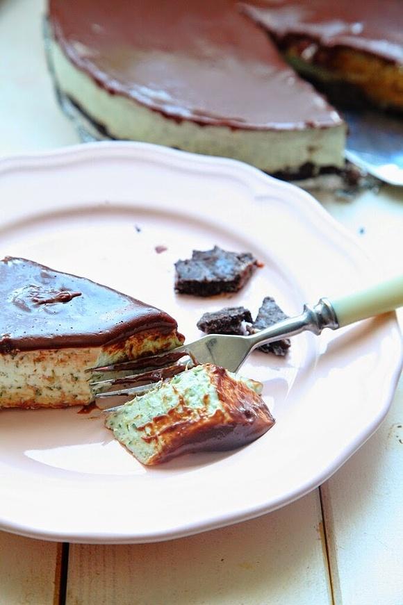 Mint Oreo cheesecake