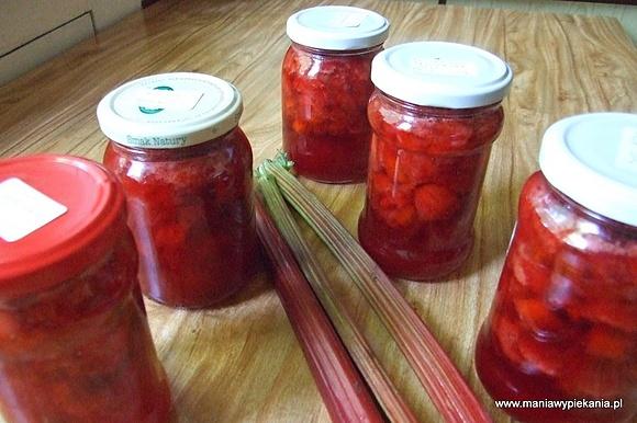 Dżem truskawkowy z rabarbarem