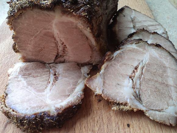 Karkówka pieczona na soli