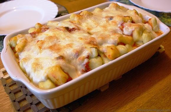 Gnocchi alla Sorrentina z sosem pomidorowym i mozzarellą