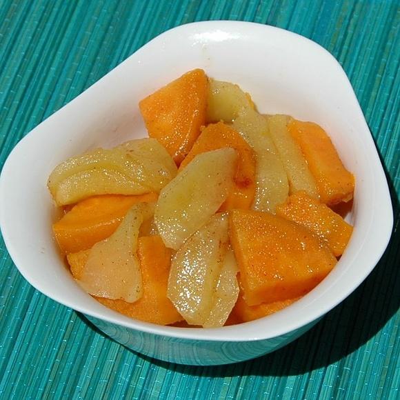 Pieczone bataty i jabłko bez glutenu mleka i jajek
