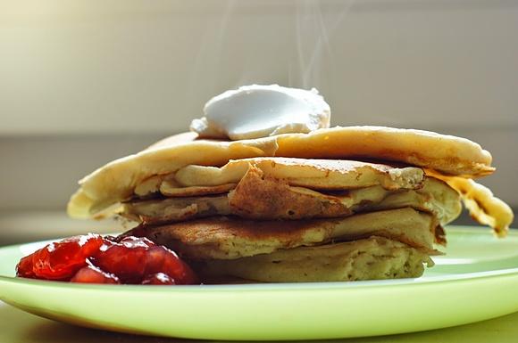 Ricotta hotcakes – szybkie placki z ricottą i mlekiem kokosowym