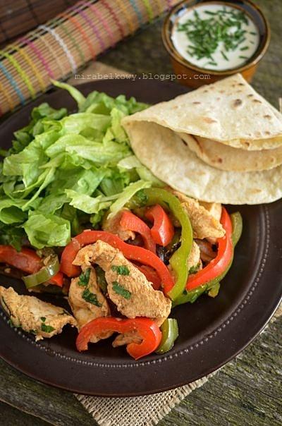 Fajita z kurczaka na szybkie danie meksykańskie